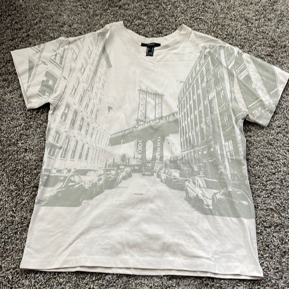 Crewneck screen tee new never worn